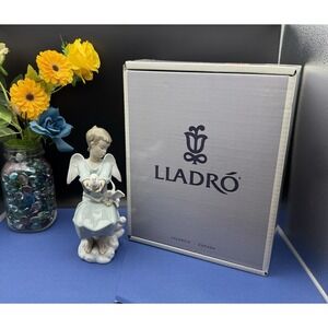 Lladro "Spring Angel" Figurine #6146 (Angel Primavera) W/ Original Box, Retired